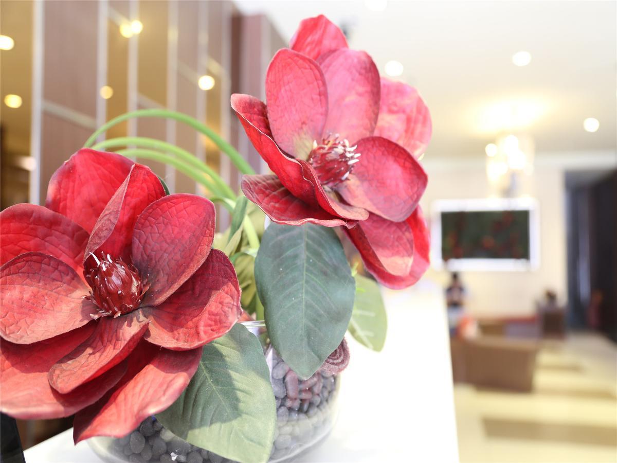 V8 Hotel Xilang Subway Branch Quảng Châu Ngoại thất bức ảnh