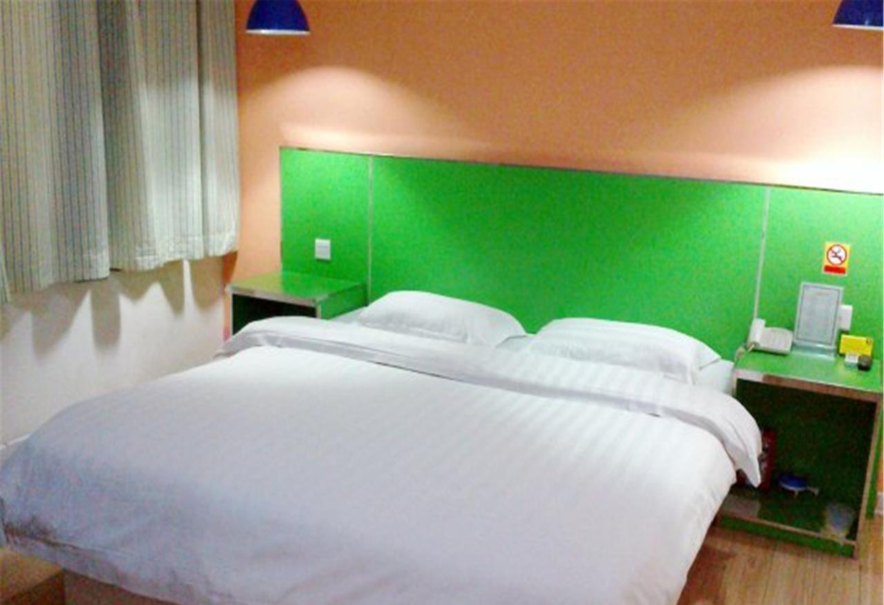 V8 Hotel Xilang Subway Branch Quảng Châu Ngoại thất bức ảnh